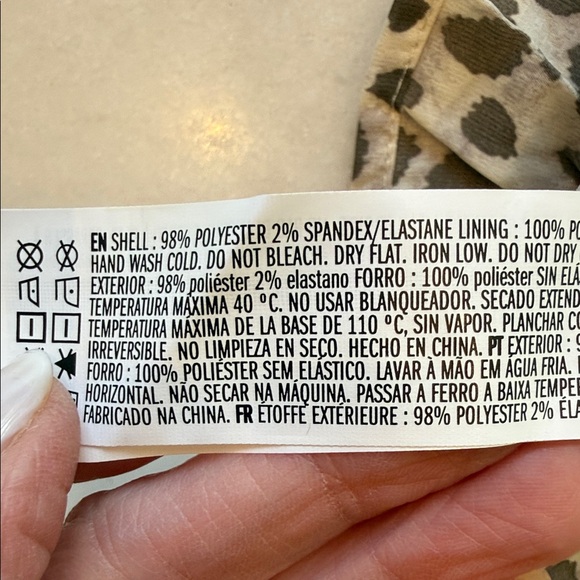 NWT Forever 21 Beige and Black Leopard Print Ruffle Hem Cami - Picture 4 of 4